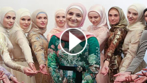 ابنة الرئيس الشيشاني مجموعة أزيائها الجديدة في موسكو