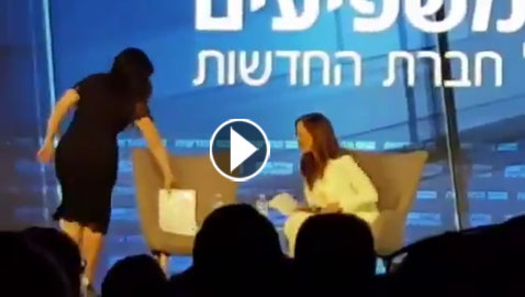 بالفيديو.. مونيكا لوينسكي تغادر لقاء تلفزيونيا في القدس بسبب سؤال صادم
