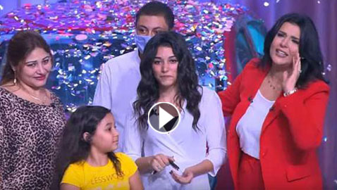فيديو مؤثر: منى الشاذلي تهدي سيارة جديدة  لفتاة تبرعت بجزء من كبدها لشقيقها