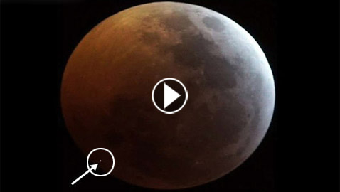 بالفيديو.. رصد وميض غامض على سطح القمر أثناء خسوفه الدامي!