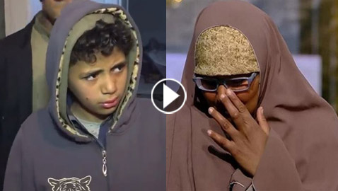  بالفيديو (طفل البلكونة) المصري يعترف أنه لا يحب والدته التي خاطرت بحياته