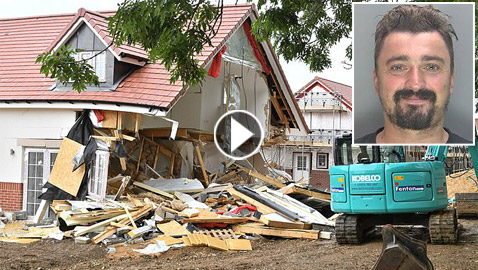 عامل بناء يدمر منازل بـ5 ملايين دولار لأنه لم يحصل على أجره!