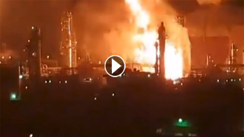 بالفيديو والصور: انفجار بأكبر مصنع لتمييع الغاز في الجزائر