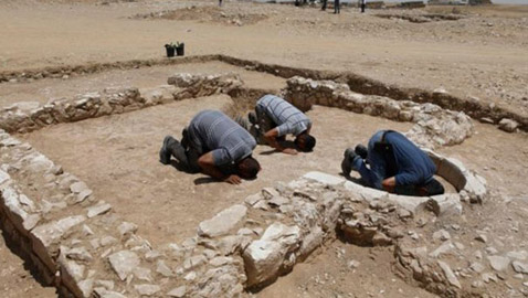 بالصور: خبراء آثار إسرائيليون يكتشفون بقايا مسجد في صحراء النقب