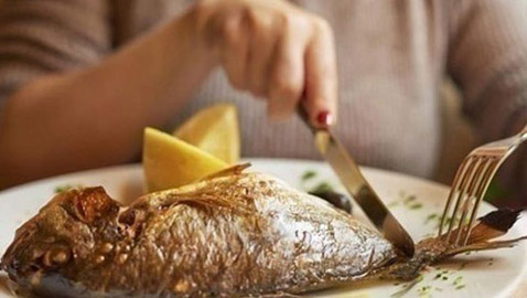 تناولوا السمك 3 مرات أسبوعياً يقلل خطر الإصابة بهذا المرض