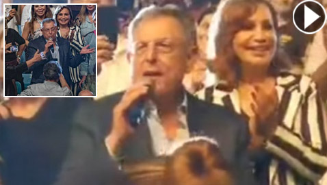 رئيس الحكومة اللبناني يشعل مواقع التواصل بغنائه لعبد الحليم