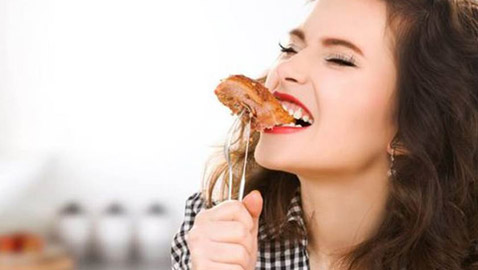 هذه المواد التي تتناولونها بكثرة مسرطنة... تجنّبوها!