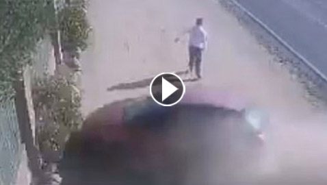 بالفيديو: العناية الإلهية تنقذ رجلا من موت محقق