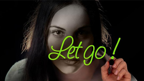 مع اقتراب نهاية العام.. برجك يخبرك كيف تقلع عن عادتك السيئة