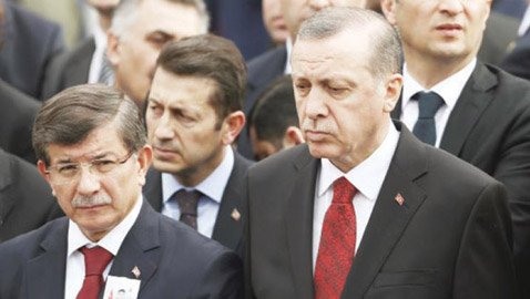 داوود أوغلو يتعهد بإنهاء نظام أردوغان 
