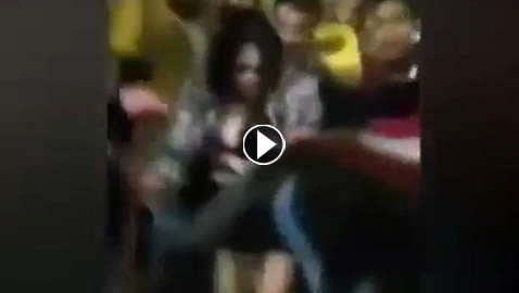 شاهدوا.. بكاء وصراخ فتاة مصرية بعد تعرضها للتحرش الجماعي في ليلة رأس السنة