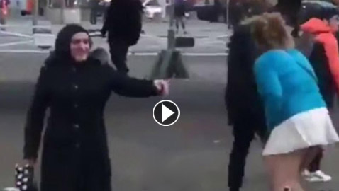مثلي يتحرش بفتاة محجبة.. كيف كان الرد عليه - فيديو