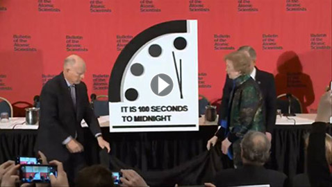 العلماء يقدّمون ساعة 