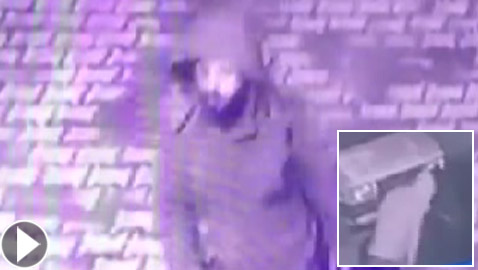 بالفيديو.. رجل يثقب إطارات 160 سيارة بعد دقائق من زلزال تركيا