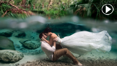 أجمل صور وفيديوهات الزفاف تحت الماء.. بينها فيديو عرس مصري! 