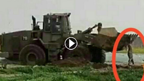 إسرائيل تقتل فلسطينيا على حدود غزة.. وتسحبه بالجرافة