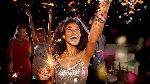 أصحاب هذه الأبراج يحبون إقامة الحفلات.. هل أنتِ منهم؟