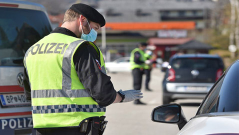 غرامة غريبة غير مبررة.. وموجة انتقادات للشرطة!