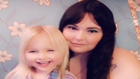 طفلة في السادسة من عمرها تتصل بالشرطة لاعتقال أمها.. لهذا السبب!