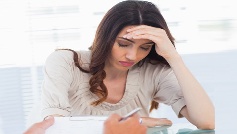 أعراض وأسباب الإحساس بحرارة في الجسم مع أن درجة الحرارة طبيعية