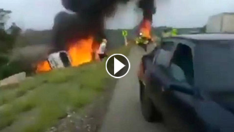 فيديو.. حاولوا سرقة الوقود فانفجرت الشاحنة وقتل 41 شخصا