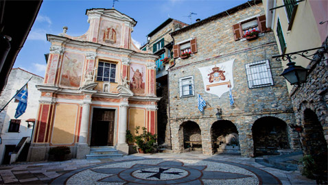 قرية إيطالية تنافس الفاتيكان.. هل ستصبح أصغر دولة في العالم؟