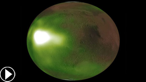 فيديو وصور: مسبار فضائي يرصد توهج أخضر مخيف في كوكب المريخ!