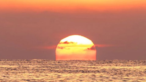 ما سر جمال الشمس عند الغروب و الشروق؟