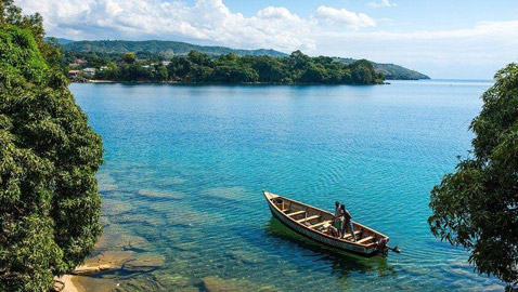 أكبر عشر بحيرات في العالم