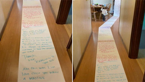 طفلة تكتب رسالة بطول 15 مترا لجارتها بهدف استعادة لعبها.. صور