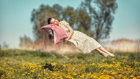 6 أشياء شائعة لا نتمكن من فعلها أثناء الحلم (صور)