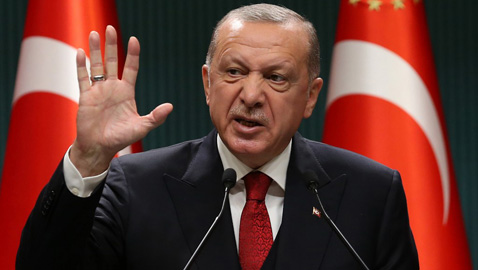 موقف محرج.. تعطل أول محرك هليكوبتر تركي بحضور أردوغان