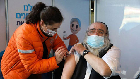 إسرائيل تتصدر السباق عالمياً في معدل توزيع اللقاح على مواطنيها