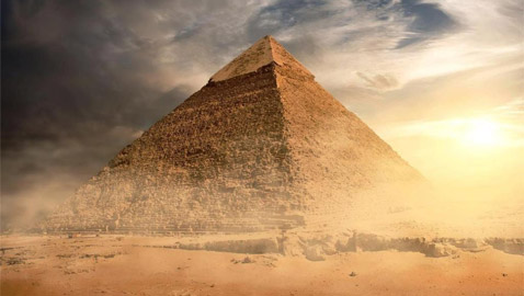 تعرفوا إلى أسرار وغرائب الأهرامات المصرية التي يلفها الغموض
