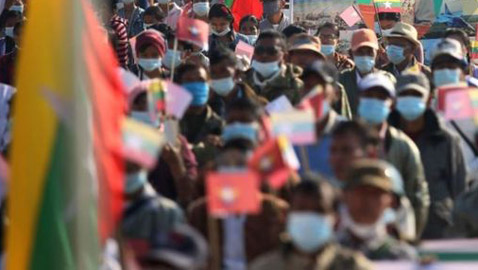 الآلاف يتظاهرون في ميانمار احتجاجا على الانقلاب العسكري